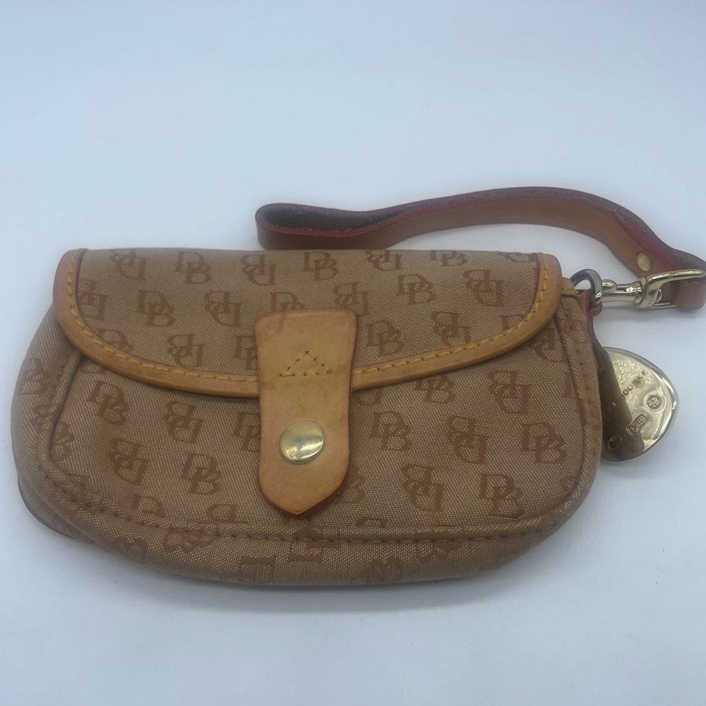 Dooney & Bourke Beige/Brown Canvas Monogram Jacquard Flap Wristlet Pouch Vintage